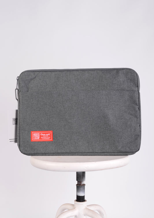 Pécsies Viselet Laptop Tok